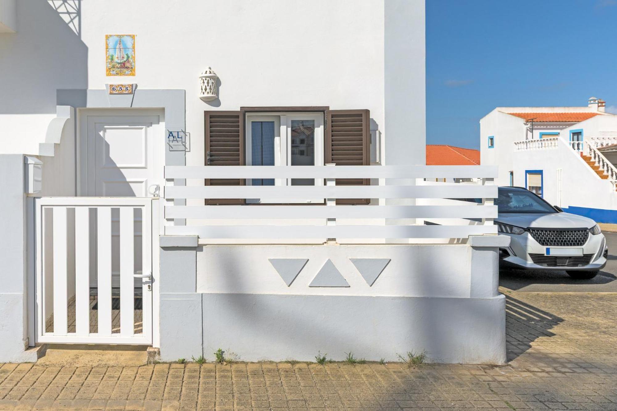 Milfontes Beach House ヴィラ・ノヴァ・デ・ミルフォンテス エクステリア 写真